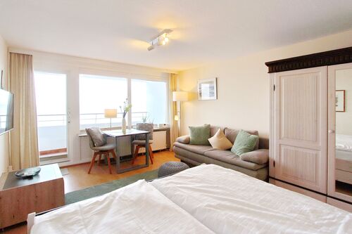 Haus Metropol, App. 77, Wohn-Schlafzimmer