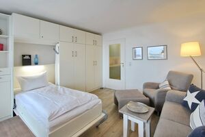 Haus Metropol, App. 117, Wohn-Schlafzimmer